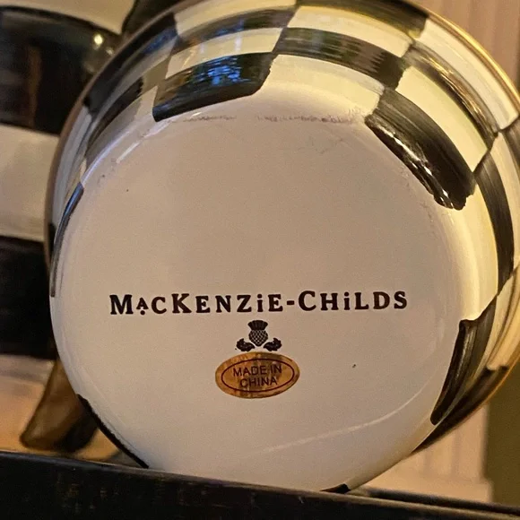 MacKenzie-Childs Courtly Check Enamel Pot - Picture 3 of 4